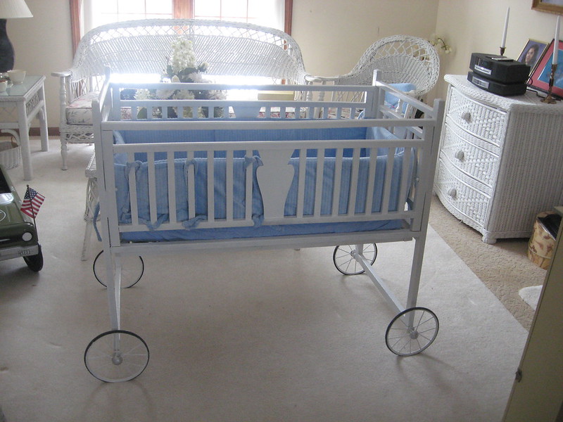 baby crib