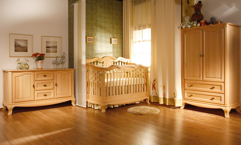 baby crib