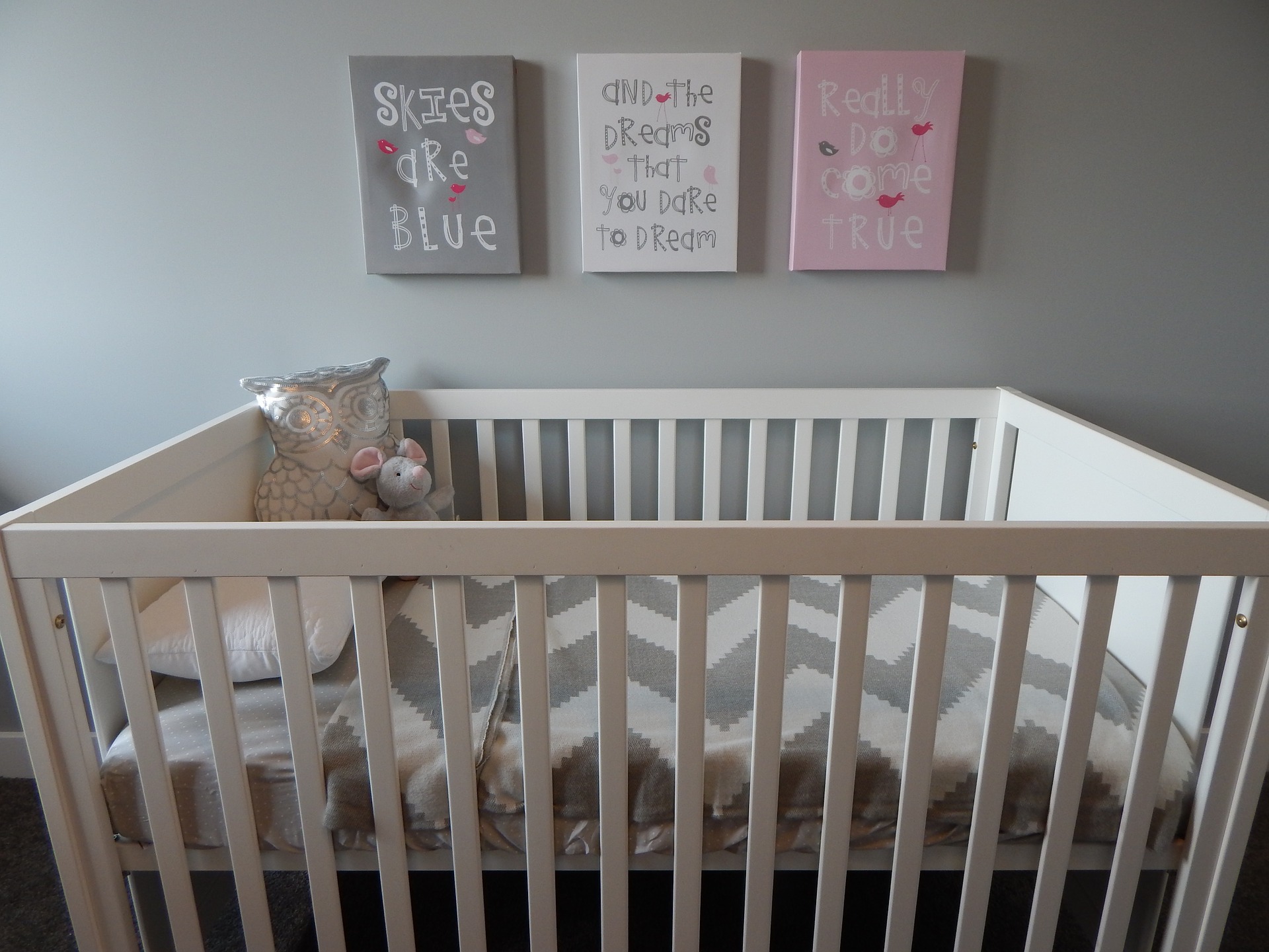 crib-890565_1920